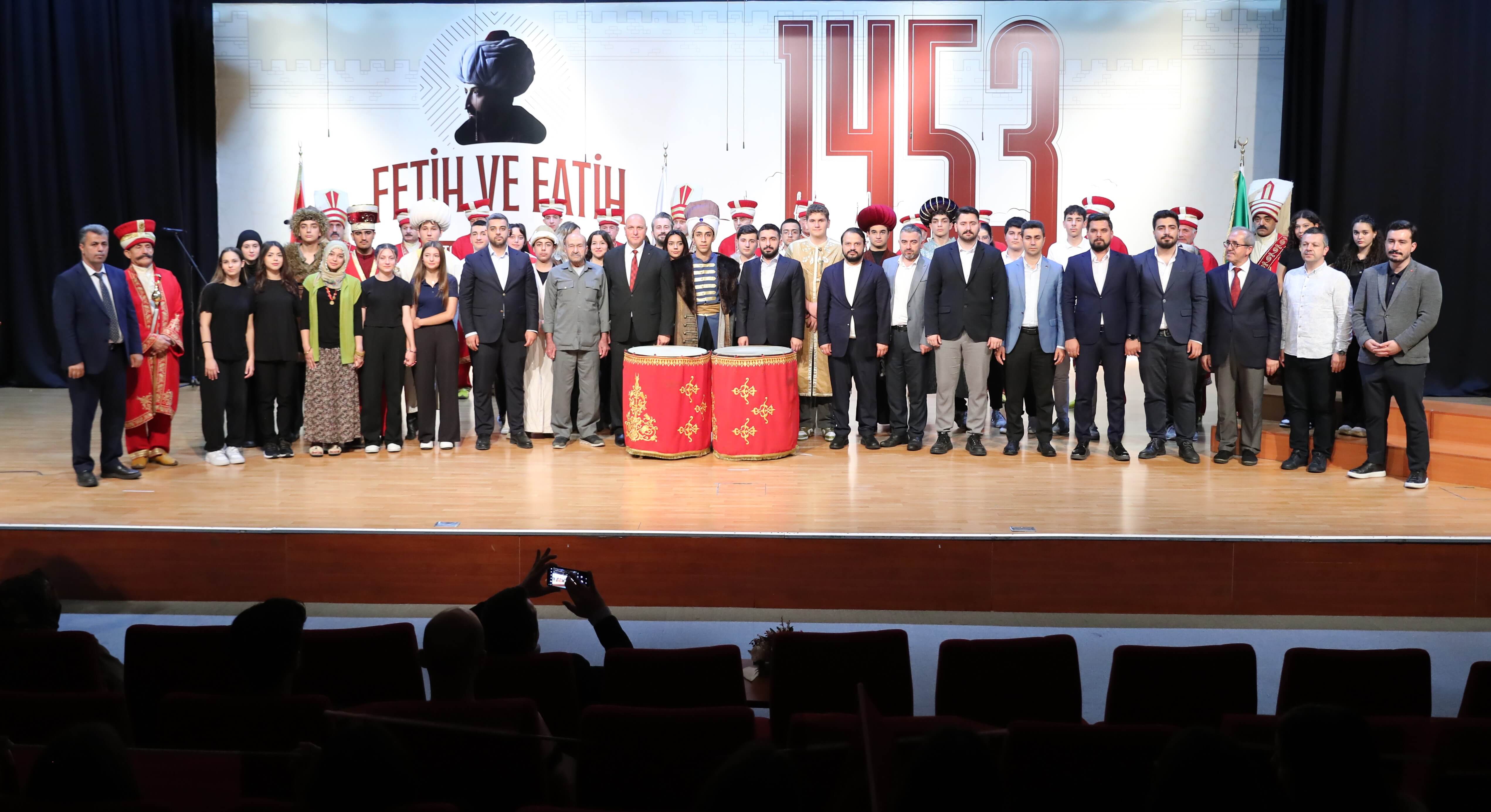 BAŞAKŞEHİR GENÇLİĞİ, İSTANBUL’UN FETHİNİ COŞKUYLA KUTLADI