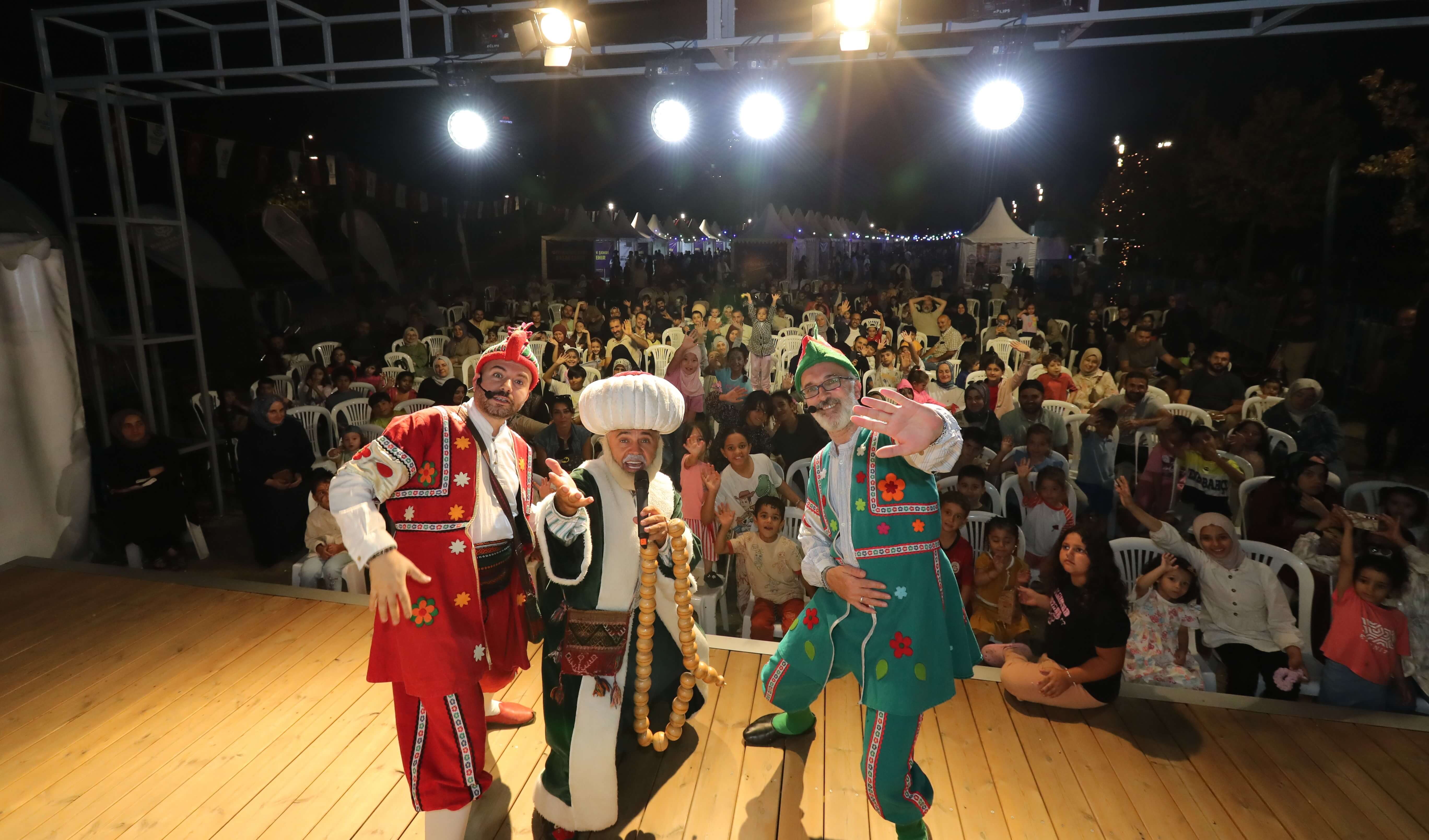 MOBİL FESTİVAL ALANI MİLLET BAHÇESİNDE; EĞLENCE DORUKTA!